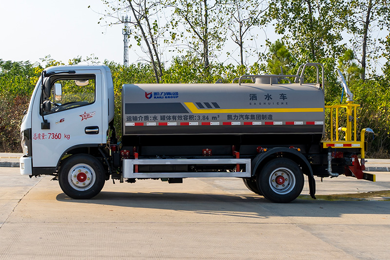 New Xiaodolika Water Sprinkler Truck, 5 cubic meters