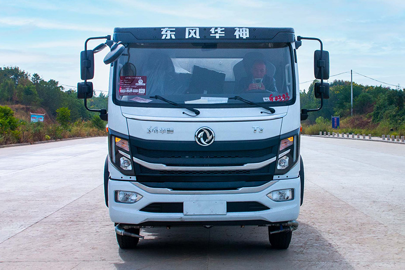 New Huasheng T3 Water Sprinkler Truck, 9.3 cubic meters