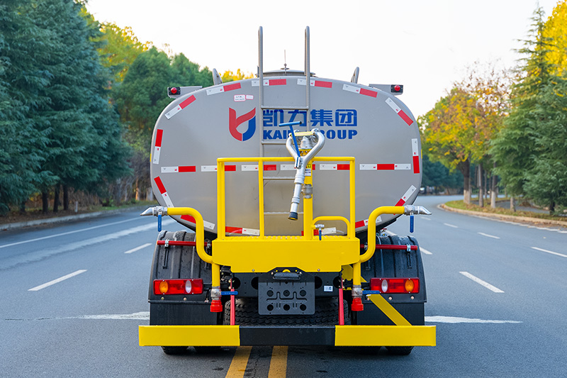 New Huasheng KL5 Water Sprinkler Truck, 12 cubic meters