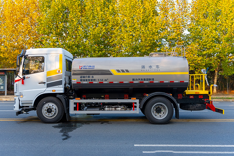 New Huasheng KL5 Water Sprinkler Truck, 12 cubic meters
