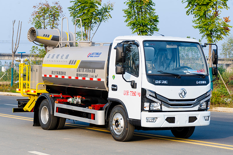 Dongfeng Xiaodolika Fog Cannon Truck, 5.2 cubic meters