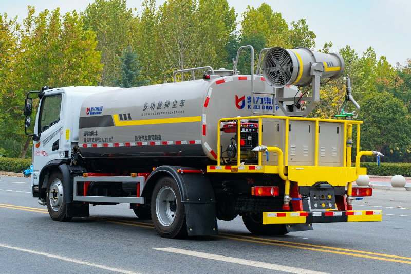 Dongfeng Huasheng T3 3800 Wheelbase Fog Cannon Truck, 8.8 cubic meters