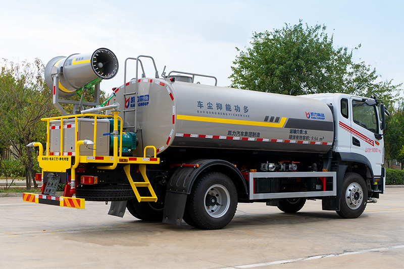 Dongfeng Huasheng DV3 Fog Cannon Truck, 12.2 cubic meters
