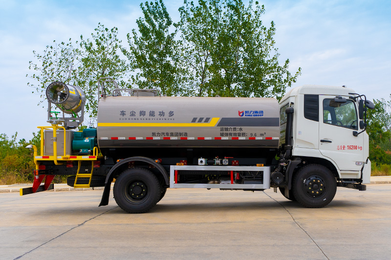 Dongfeng Tianjin 3950 Wheelbase Fog Cannon Truck, 12.2 cubic meters