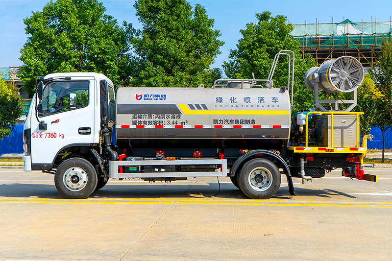 Dongfeng Xiao Fureika Fog Cannon Truck, 5.2 cubic meters