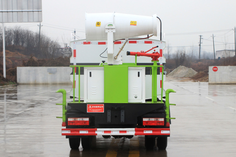 Dongfeng D6 - Blue Plate - Maxus Tank - Dust Suppression Truck (Square Tank) 7 cubic meters (Mist Cannon 30–40 meters)