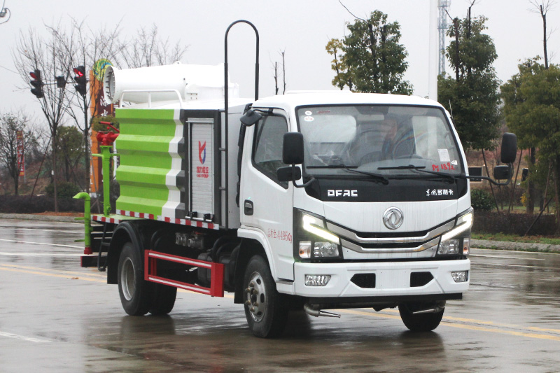 Dongfeng D6 - Blue Plate - Maxus Tank - Dust Suppression Truck (Square Tank) 7 cubic meters (Mist Cannon 30–40 meters)