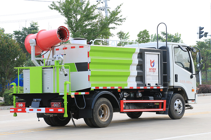 Foton H2 Dust Suppression Truck (Square Tank) 5.2 cubic meters (30-meter mist cannon)