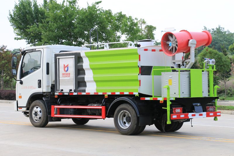 Foton H2 Dust Suppression Truck (Square Tank) 5.2 cubic meters (30-meter mist cannon)