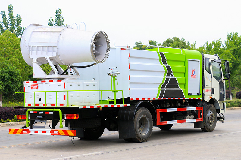 Jiefang J6L Dust Suppression Truck (Square Tank) 11.5 cubic meters (Mist Cannon 30–100 meters)