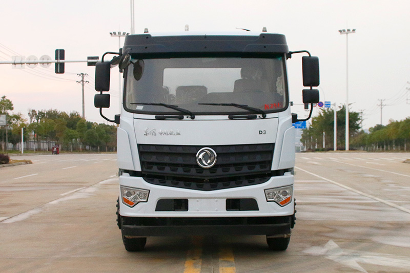 Dongfeng D3 Special Chassis Dual-Rear-Axle Dust Suppression Truck (Square Tank) 17 cubic meters (Mist Cannon 60–100 meters)
