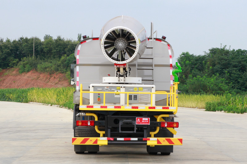 Dongfeng Tianjin Dust Suppression Truck (Wedge-shaped Tank) (Mist Cannon Range: 60–100 Meters) 12.5 Cubic Meters