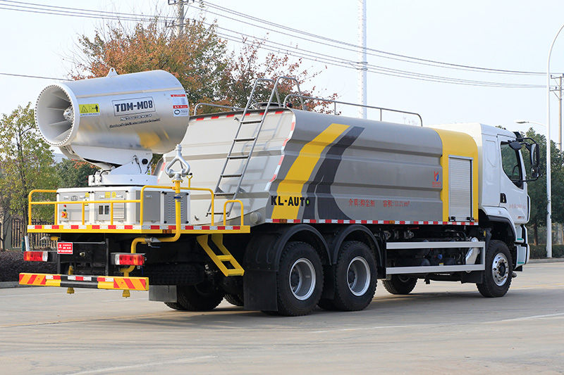Liuzhou Automobile H5 Rear Twin-Axle Dust Suppression Truck (Wedge-Shaped Square Tank) (Mist Cannon Range: 80–120 Meters) 17 Cubic Meters
