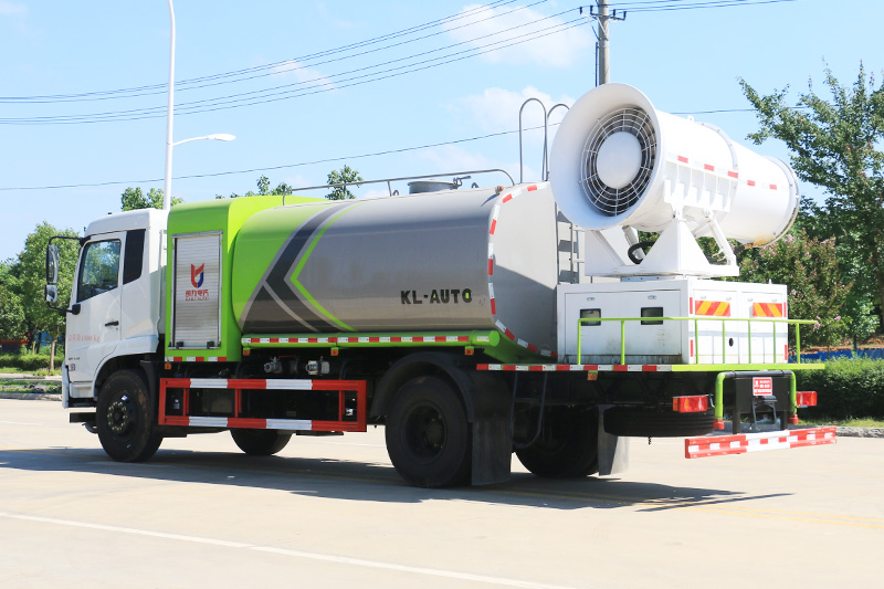 Dongfeng Tianjin Dust Suppression Truck (Round Tank) 11.5 (Mist Cannon 30–100 meters)