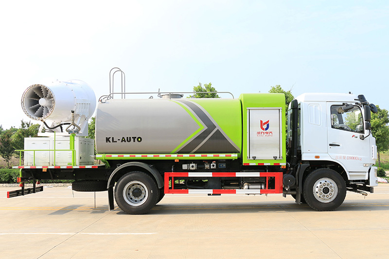Dongfeng Huasheng Dust Suppression Truck (Round Tank) 11.5 cubic meters (Mist Cannon 30–100 meters)