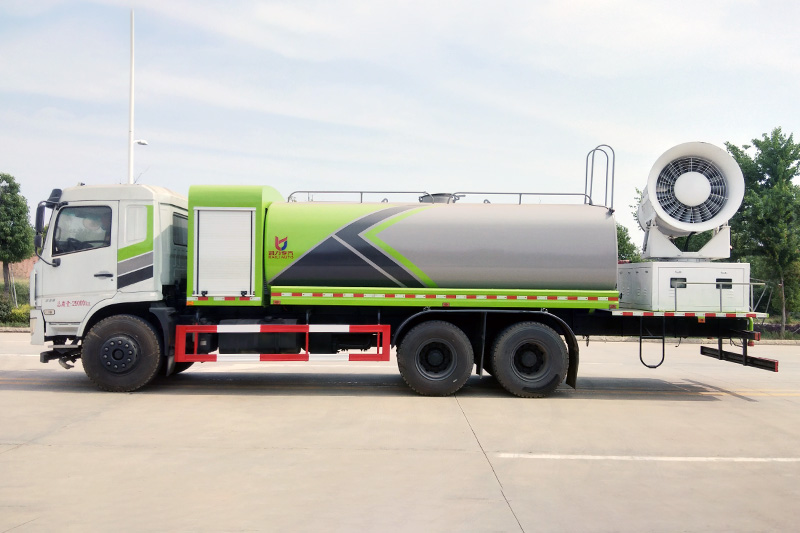 Dongfeng Special Chassis Rear Dual-Axle Dust Suppression Truck (Round Tank) 17 cubic meters (Mist Cannon 60–100 meters)