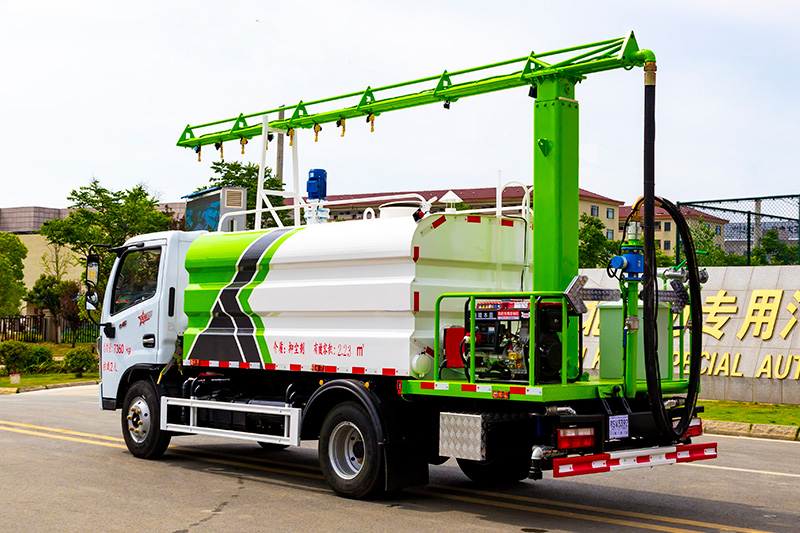 Dongfeng D6 Railway Dust Suppression Truck, 6 cubic meters