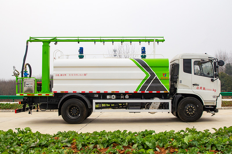 Dongfeng Tianjin Railway Dust Suppression Truck, 14 cubic meters
