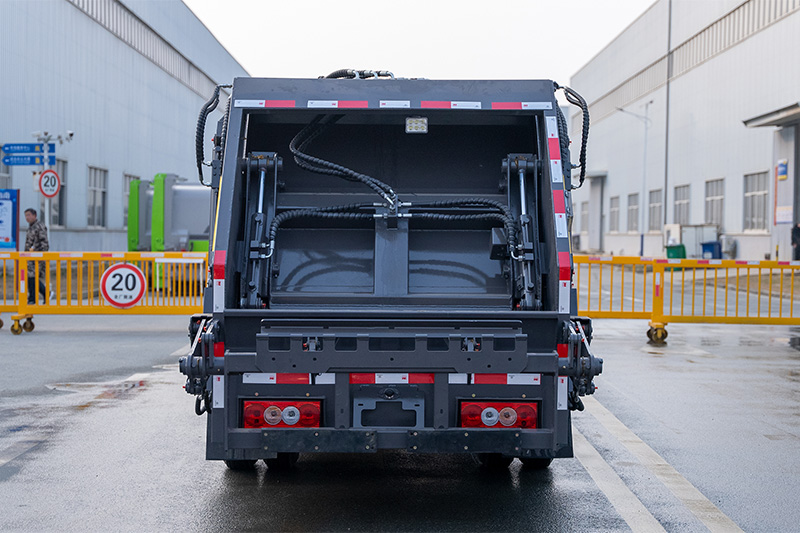 Foton Xiao Ka Zhi Xing (2013–2023) - Supermarkets, Basements - Compactor Truck, 5 cubic meters