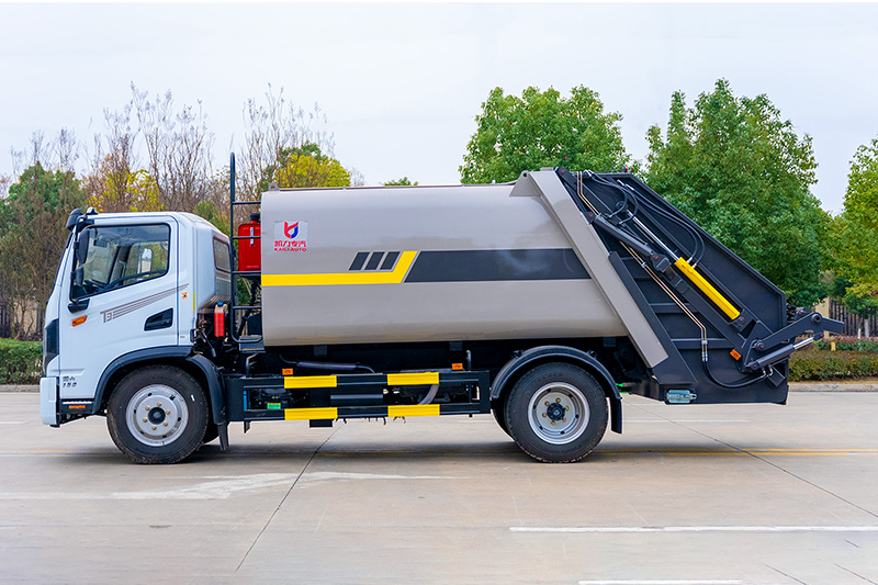 Dongfeng T3 2023 Model Year Compactor Truck, 10 cubic meters