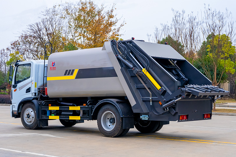 Dongfeng T3 2023 Model Year Compactor Truck, 10 cubic meters