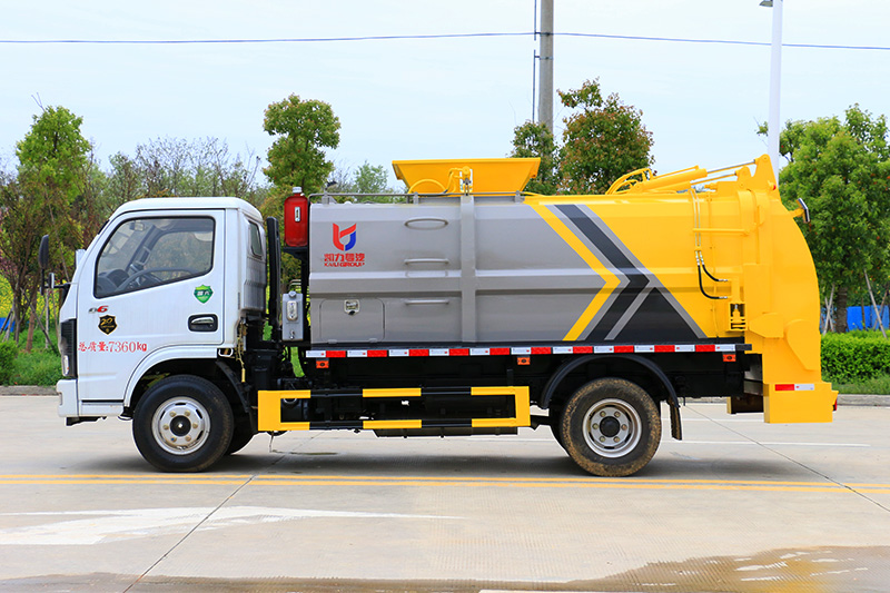 Dongfeng Xiaodolika Food Waste Collection Truck, 6-cubic-meter Tank