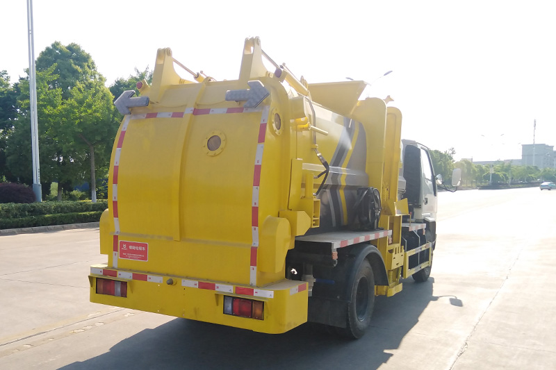 Jiangling Food Waste Collection Truck, 6-cubic-meter Tank