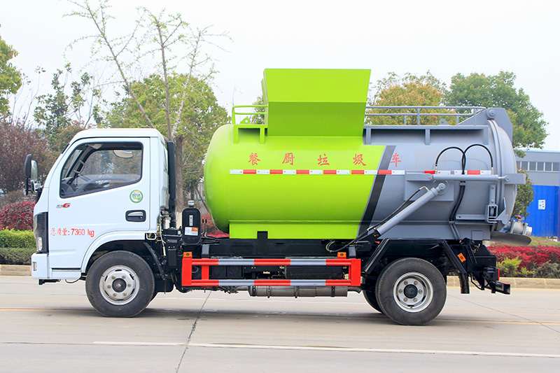 Dongfeng Xiaodolika Food Waste Collection Truck, 4.5 cubic meters – Round Tank