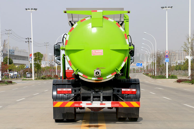 Dongfeng D9 Food Waste Collection Truck, 9 cubic meters, Round Tank