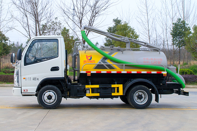 Kaima K3 Sewage Suction Truck, 2.3 cubic meters