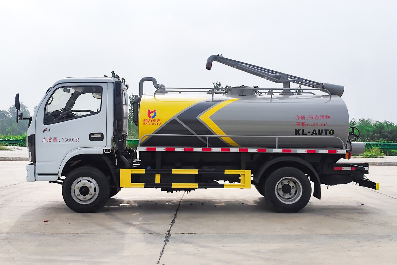 Dongfeng Huasheng F3 Septic Tank Truck, 5 cubic meters