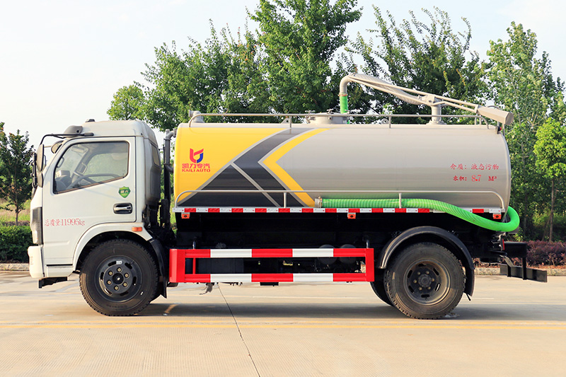 Dongfeng Dafurika Septic Tank Truck, 9.2 cubic meters