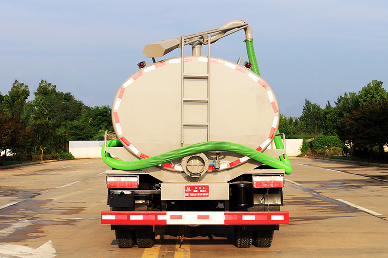 Dongfeng Dafurika Septic Tank Truck, 9.2 cubic meters