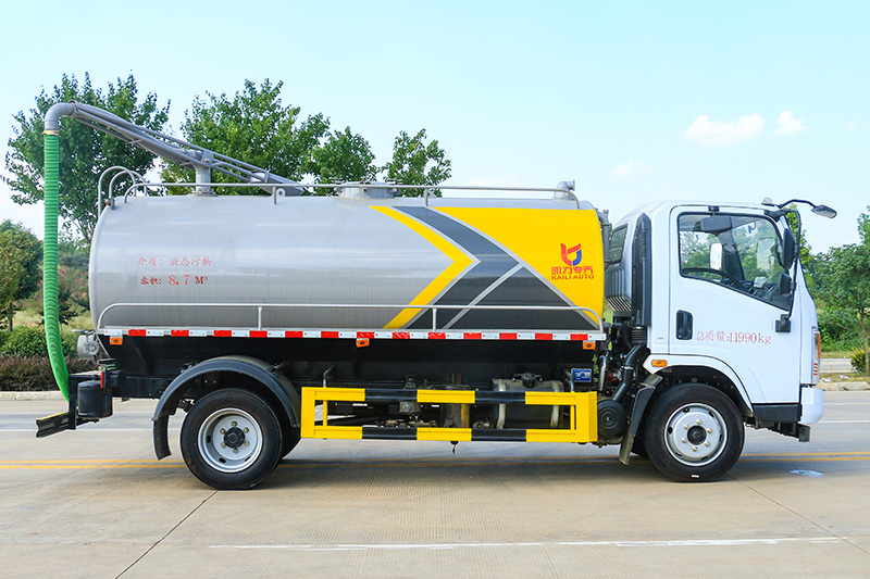 Huashen T1 Septic Tank Truck, 9.6 cubic meters