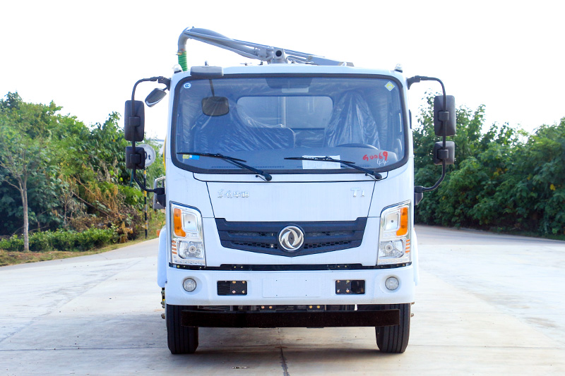 Huashen T1 Septic Tank Truck, 9.6 cubic meters