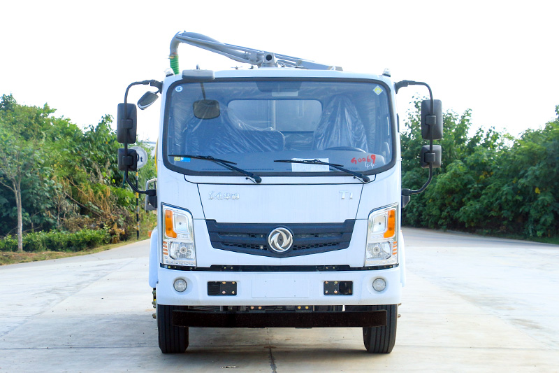 Dongfeng Huasheng T3 Septic Tank Truck, 9.6 cubic meters