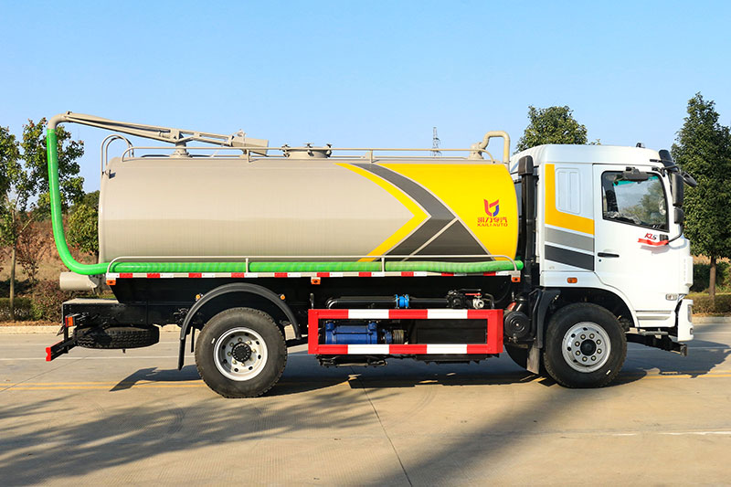 Dongfeng Huasheng KL5 Septic Tank Truck, 12 cubic meters