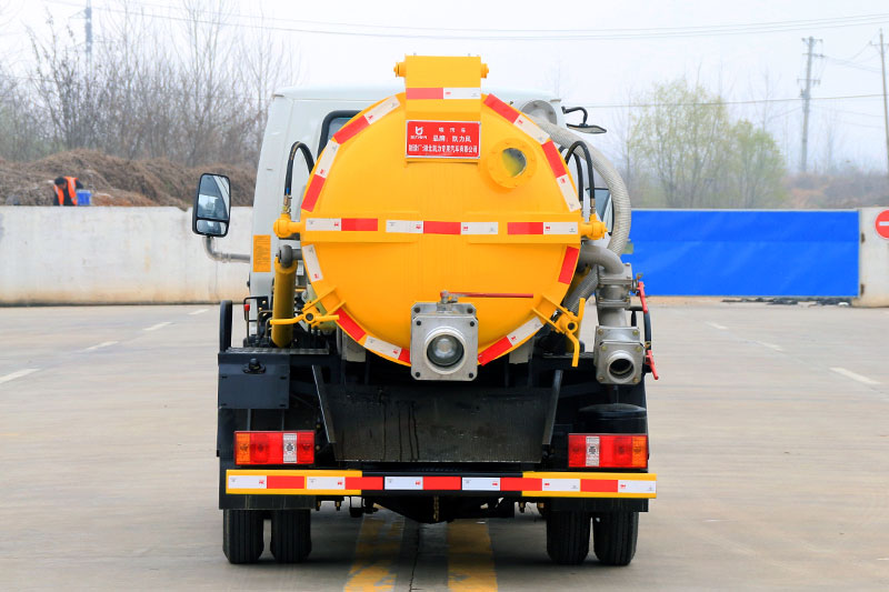 Kaima Vacuum Truck, 2 cubic meters