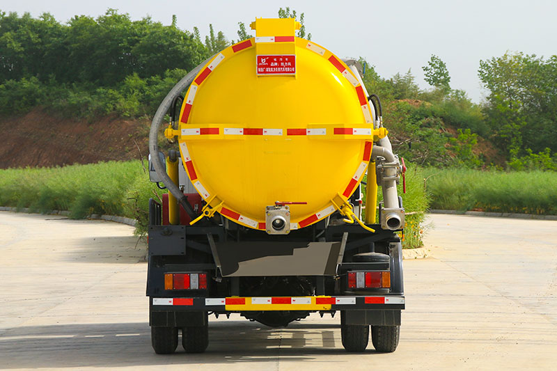 Jiangling Shunda 5-cubic-meter Vacuum Truck