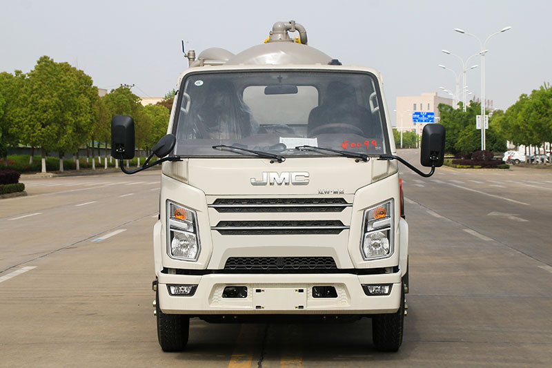 Jiangling Shunda 5-cubic-meter Vacuum Truck