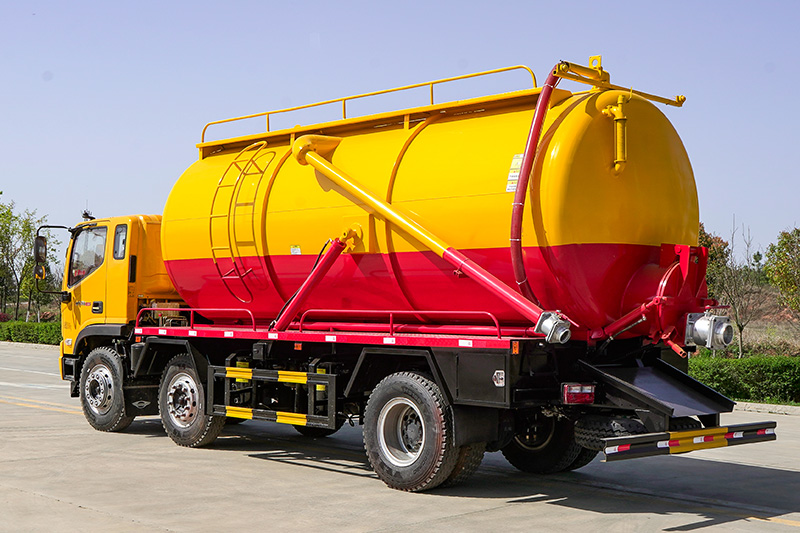 Foton 3-Axle Sewage Suction Truck, 19.7 cubic meters