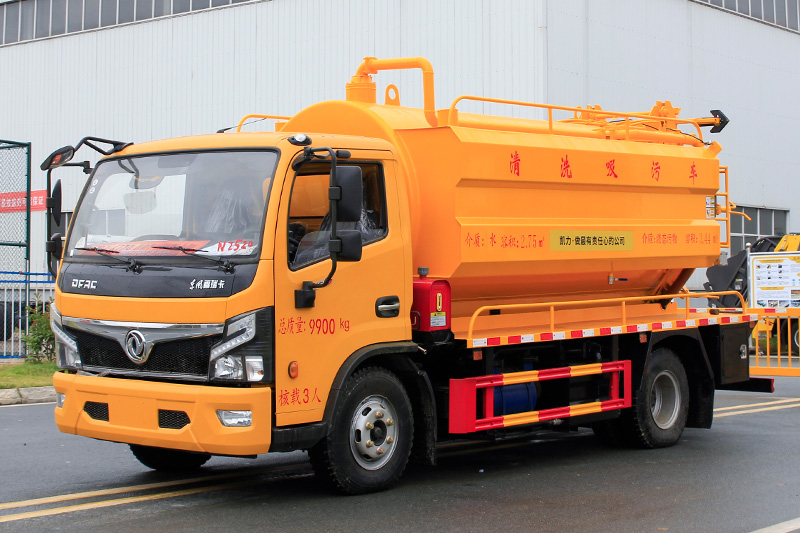 Dongfeng Xiao Furuika 10-cubic-meter Cleaning and Sewage Suction Truck (side-mounted tank) with a 3-cubic-meter clean water tank and a 7-cubic-meter sewage tank