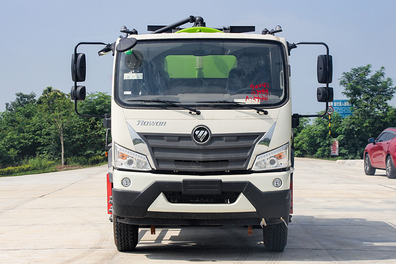 Foton Ruivo ES3 Water Tank and Vacuum Truck (Side-mounted water tank) with a 4-cubic-meter clean water tank and a 9-cubic-meter wastewater tank