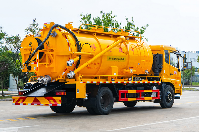 Dongfeng Tianjin Cleaning and Sewage Suction Truck (without auxiliary engine) (integrated tank) 15 cubic meters
