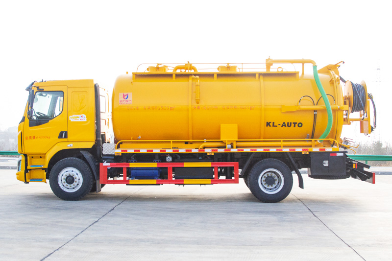 Dongfeng Liuzhou M3 Sewage Suction Truck (Integrated Tank) 15.8 cubic meters