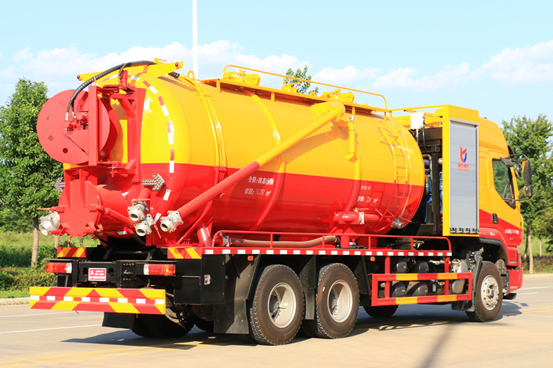 Dongfeng Liuzhou Automobile Rear Twin-Axle Wastewater Suction Truck (Integrated Tank) 21 cubic meters