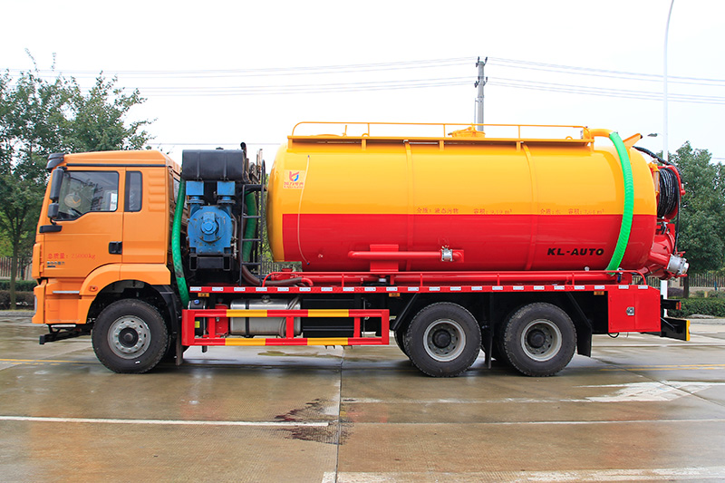 Shaanxi Automobile Delong Rear Twin-Axle Wastewater Suction Truck (Integrated Tank) 21 cubic meters