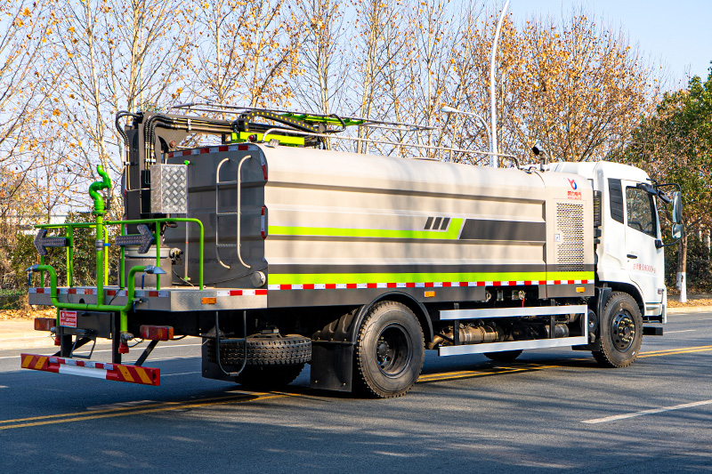 Kailifeng-Dongfeng Tianjin Solar Panel Cleaning Truck