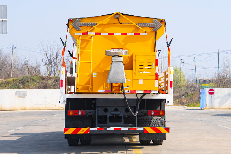 Kailifeng-Dongfeng Tianjin Snow Plow Truck