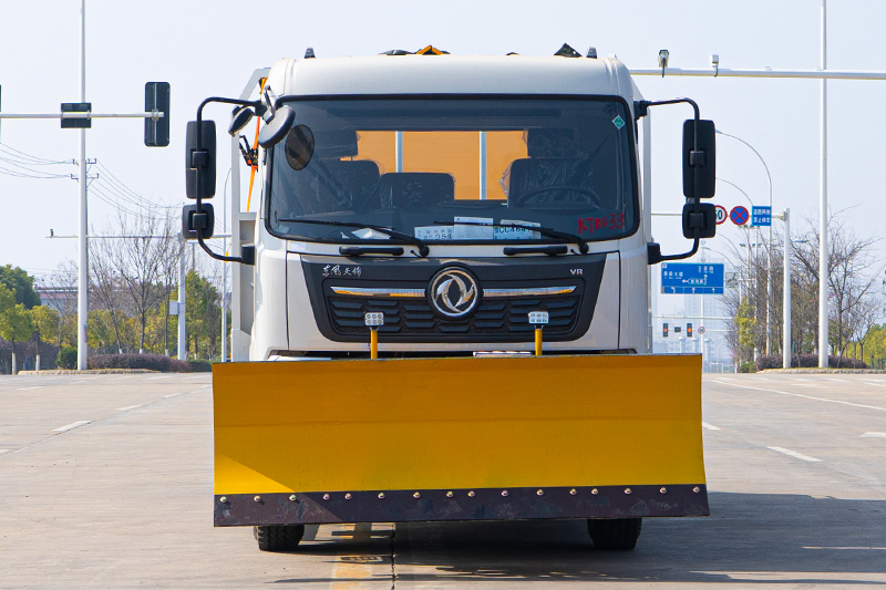 Kailifeng-Dongfeng Tianjin Snow Plow Truck